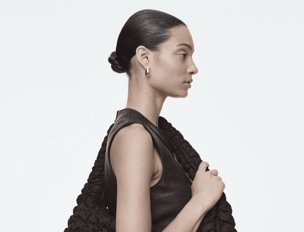 COS 15만원 이상 10% 할인 코드