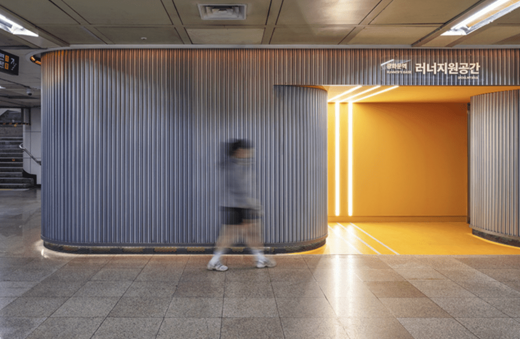 야외 러너들을 위한 도심 오아시스…서울 지하철 역사에 샤워 시설 오픈